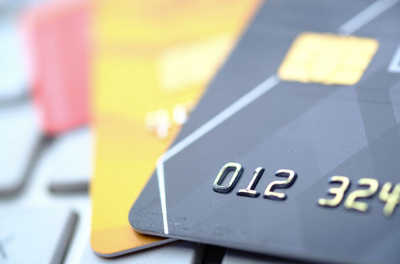 Mesmo com pix, cartões com benefícios exclusivos crescem 65% em Alagoas, aponta Sicredi