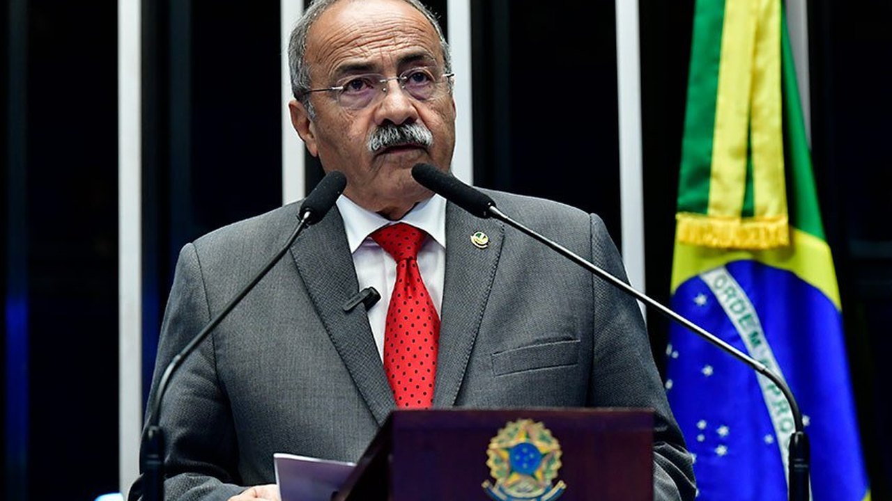 Energia cara prejudica desenvolvimento de Roraima, diz Chico Rodrigues
