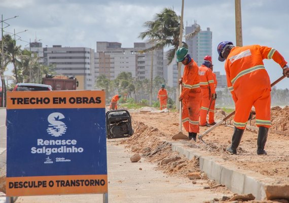 Prefeitura inicia reurbanização da orla da Avenida