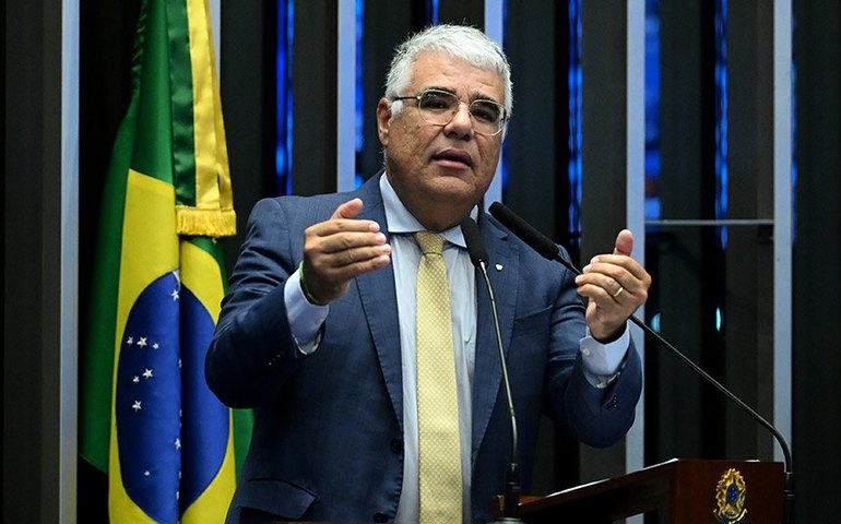 Girão vê 'colapso na saúde do Ceará' e cobra retomada de cirurgias pediátricas