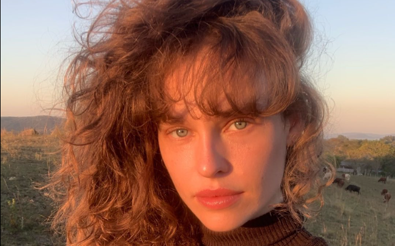 Atriz Maidê Mahl faz vaquinha para tratamento de saúde