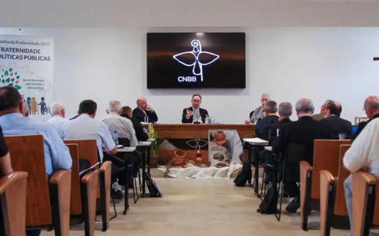 CNBB critica ‘negação da ciência’ e atos de violência