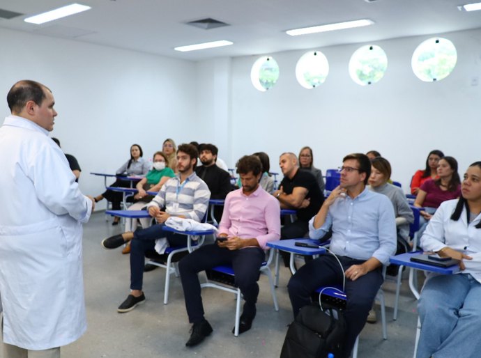 Comitivas do Acre e do Japão visitam Alagoas para conhecer Programas AVC Dá Sinais e Bate Coração