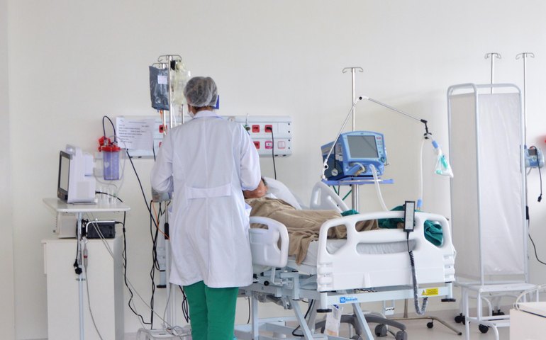 Hospital de Emergência do Agreste busca familiares de paciente não identificado