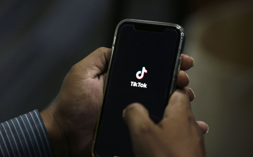 TikTok anuncia que retomou as atividades nos EUA