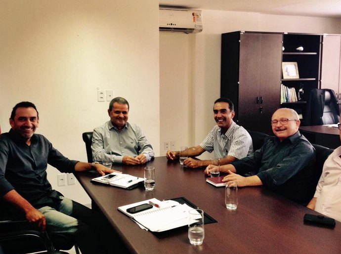 Pedoca se reúne com diretores do Ifal para retomar obra e ampliar cursos