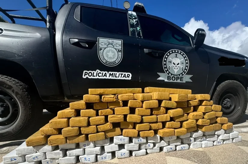 Mais de 100 quilos de maconha são apreendidos durante operação, em Porto Real do Colégio