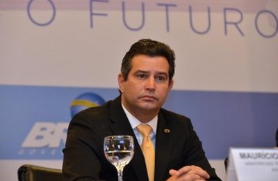 Comissão de Ética abre processo para investigar Maurício Quintella