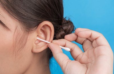 Saúde auditiva: a função do cerume e os perigos da haste flexível