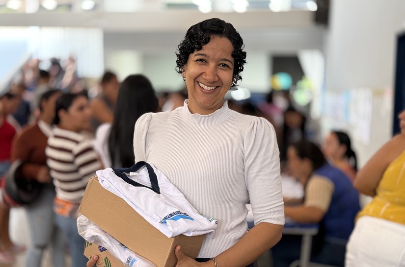 Prefeitura de Coruripe inicia entrega de mais de 13 mil kits escolares para alunos da rede municipal