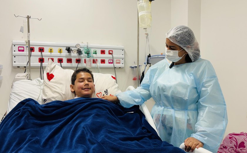 Transplante cardíaco no Hospital do Coração Alagoano renova esperança de jovem de 16 anos