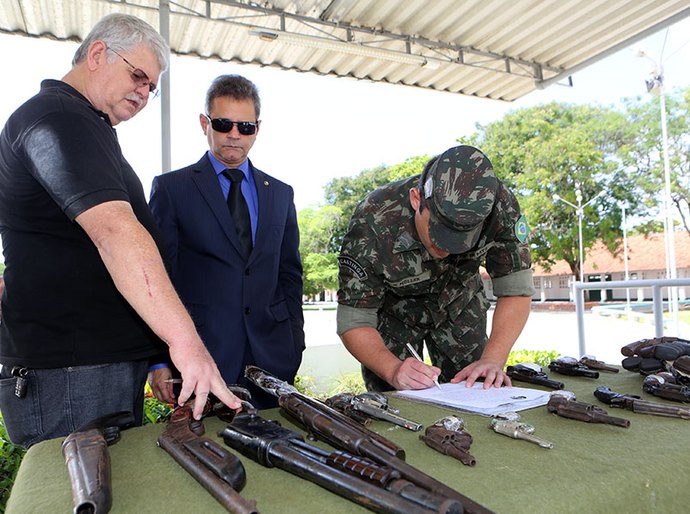 Judiciário alagoana entrega 209 armas ao Exército para serem destruídas