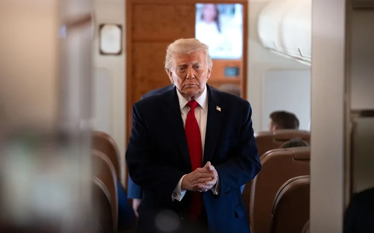 Trump mantém a porta aberta para uma ligação com o presidente de Taiwan, embora a China tenha alertado contra isso