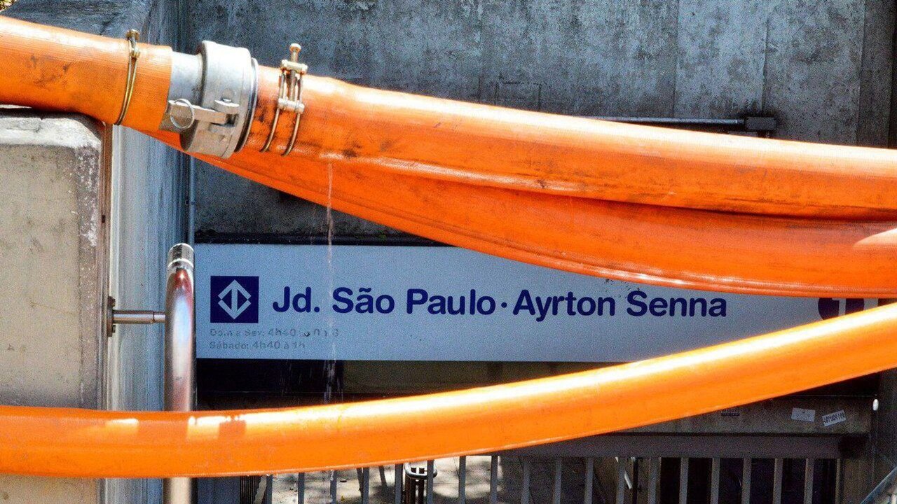 São Paulo registrou terceira maior chuva da história com uma morte e caos na cidade (VÍDEOS)