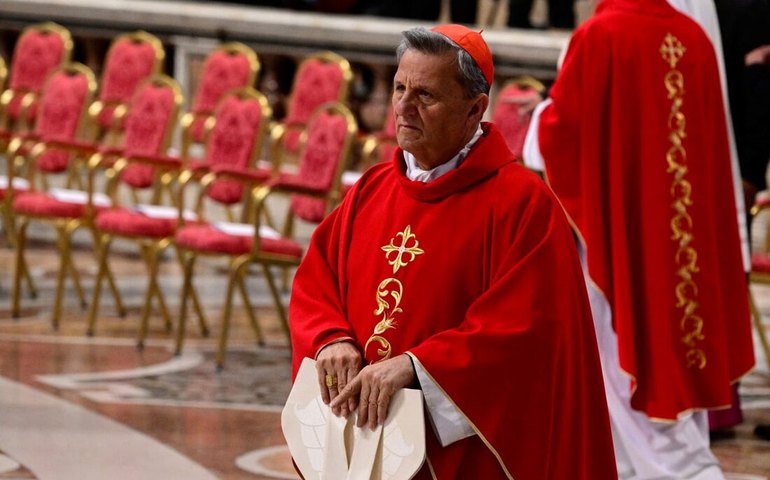 Cardeal que saiu de uma 'paróquia muito pequena' defende divorciados e pode virar papa