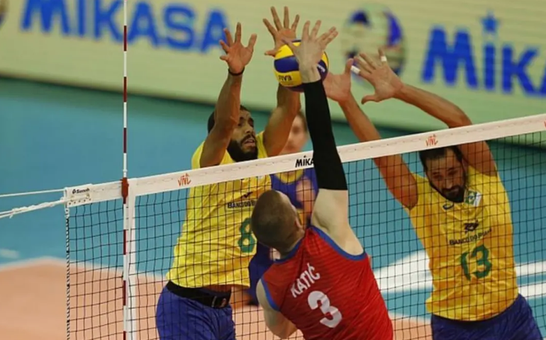 Brasil leva virada da Sérvia no vôlei e sofre sua 1ª derrota na Liga das Nações