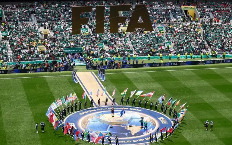 Copa do Mundo tem quatro jogos nesta segunda pelos grupos G e H