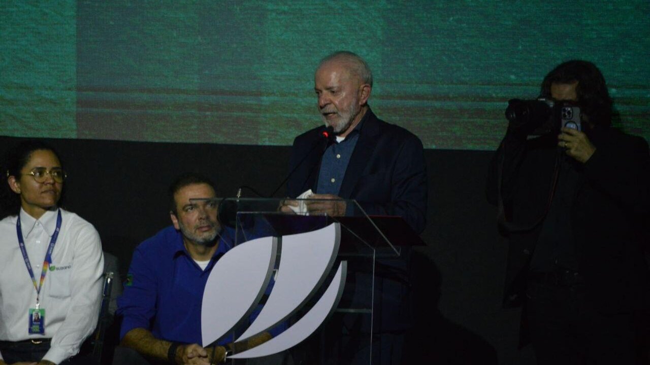 Lula inaugura maior fábrica de celulose do mundo, no Brasil (VÍDEOS)