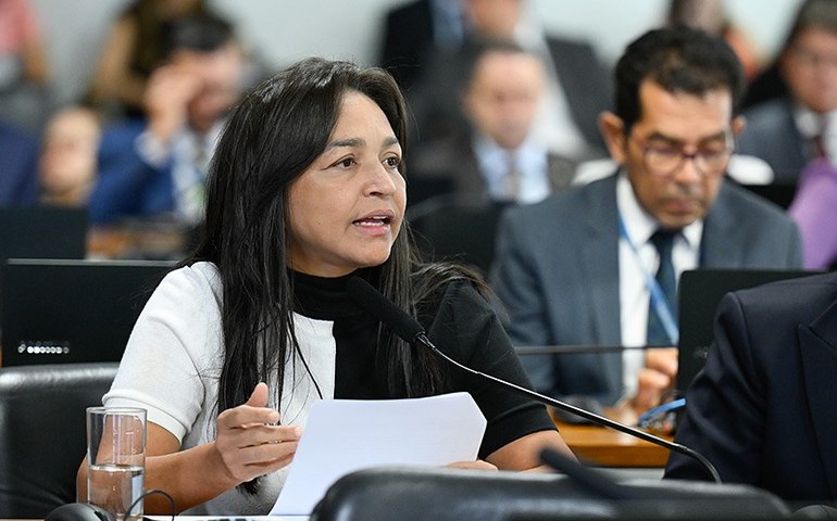 CCJ aprova fim da aposentadoria compulsória como punição para juízes e membros do MP