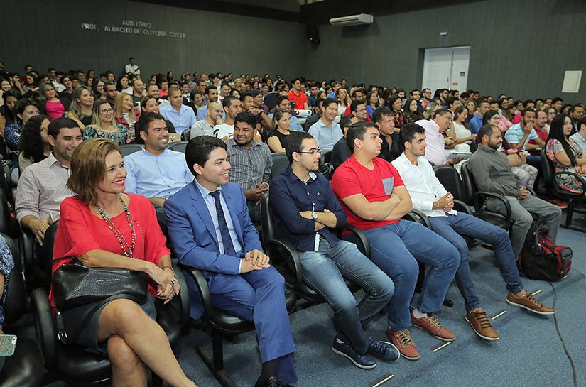 Escola da Magistratura promove debate sobre legalização da maconha