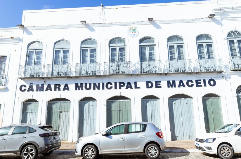 Procuradoria Geral da Câmara emite parecer sob convocação de suplentes