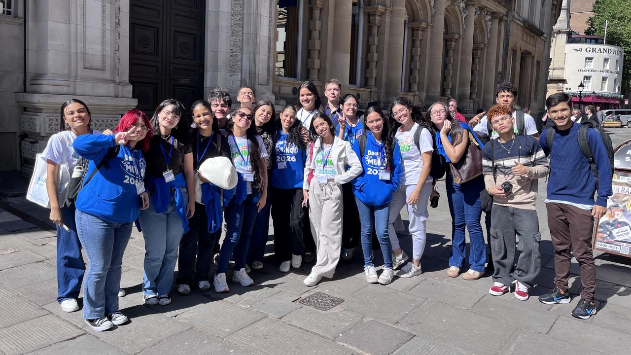 Daqui pro Mundo: intercambistas de Alagoas iniciam aulas na Inglaterra