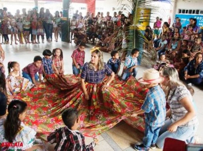 Festas juninas marcam o encerramento do 1º semestre das aulas em Atalaia