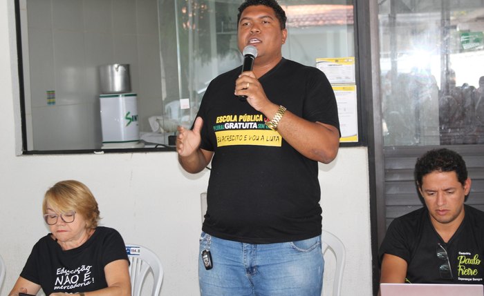 O presidente sindical Izael Gomes