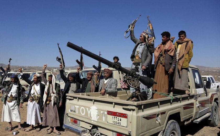 Houthis afirmam ter atacado Tel Aviv com míssil balístico hipersônico