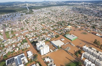 Enchentes, secas e ondas de calor: 77% dos brasileiros já tiveram algum prejuízo causado por eventos climáticos extremos, revela estudo