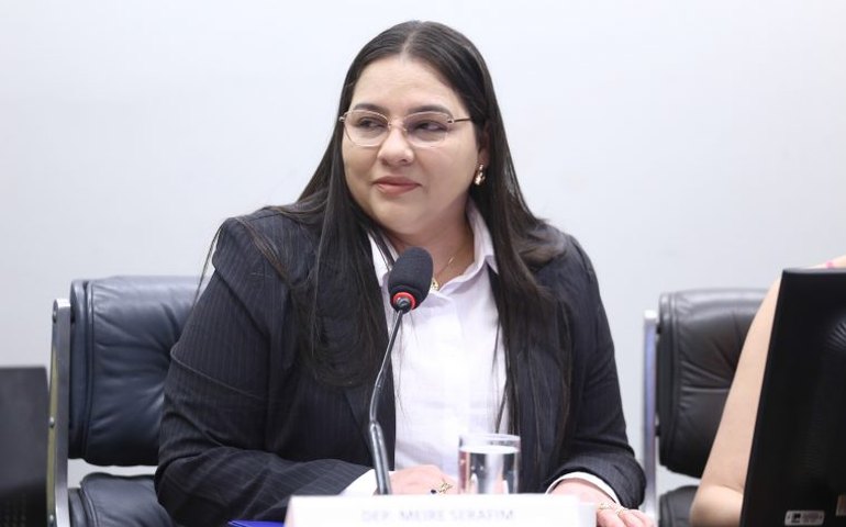 Comissão aprova reforço à saúde mental com garantia de assistência integral no SUS