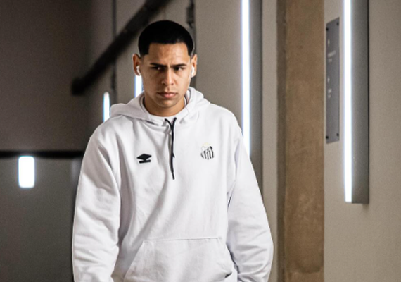 Caballero se destaca e vira 'bola da vez' no Santos: 'Espero trazer muita alegria à torcida'