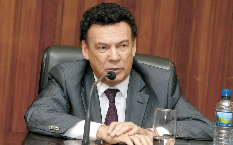 Campos Machado sugere redução salarial de servidores para combate à covid-19