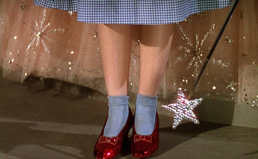 Sapatos de Dorothy em 'O Mágico de Oz' vão a leilão por R$ 5 milhões