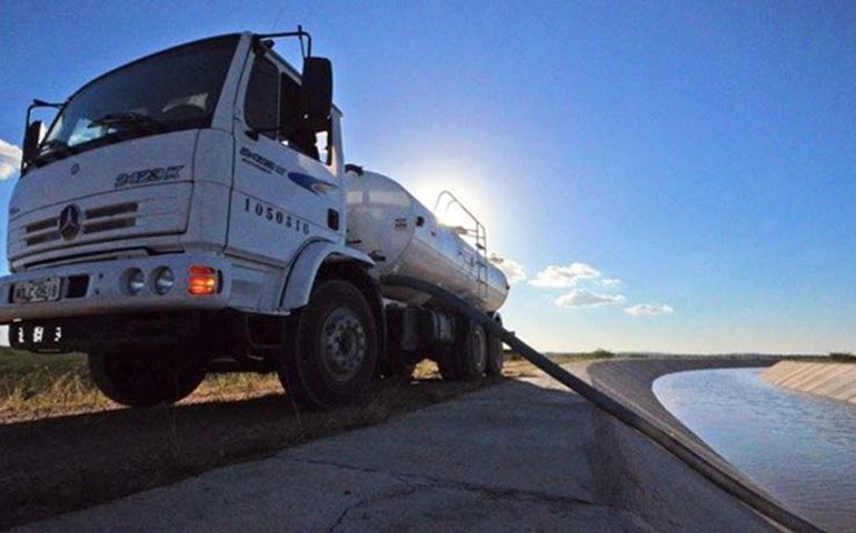 NE sem água: Ação da DPU pede restabelecimento da Operação Carro-Pipa