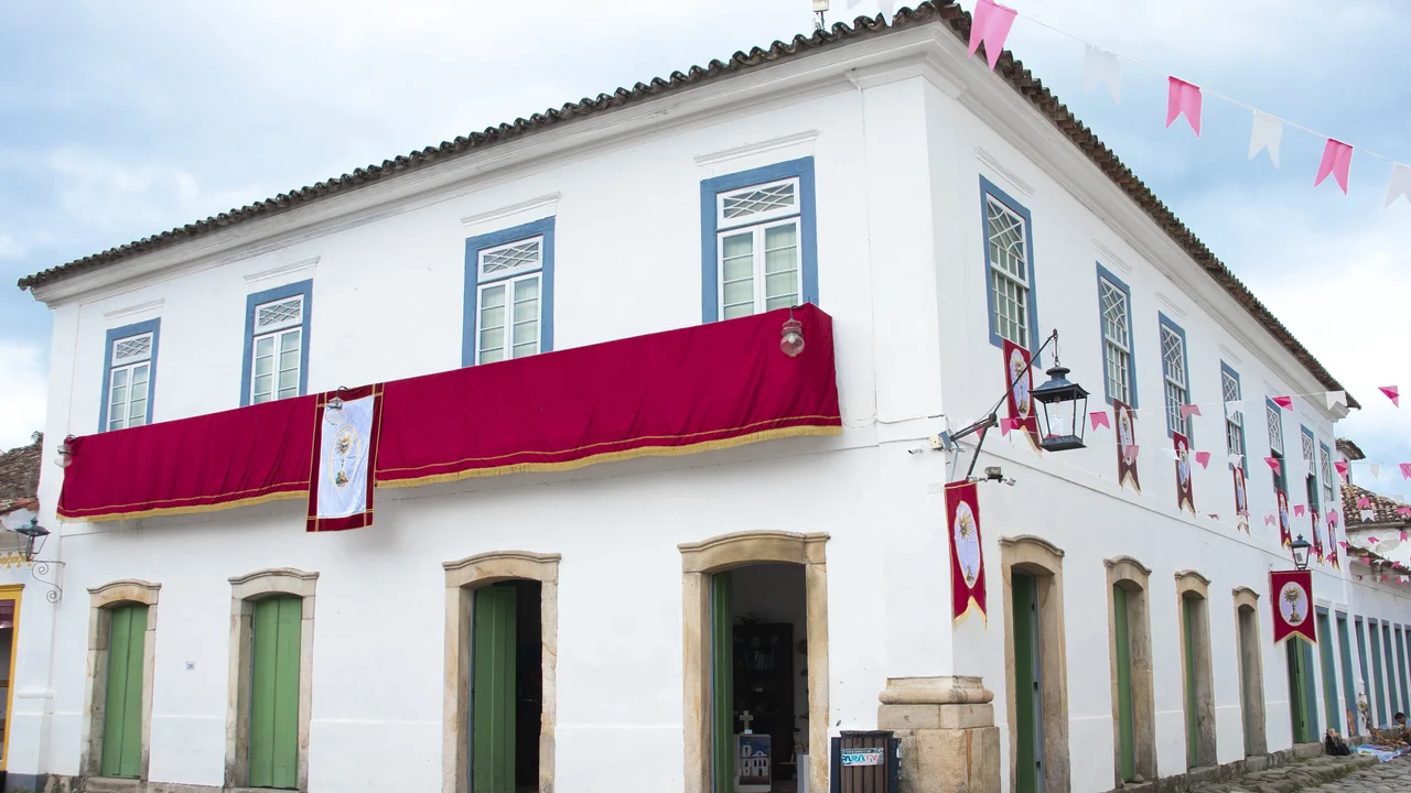 Inédito na Flip: Editora ICH inaugura espaço integralmente dedicado à divulgação da ciência