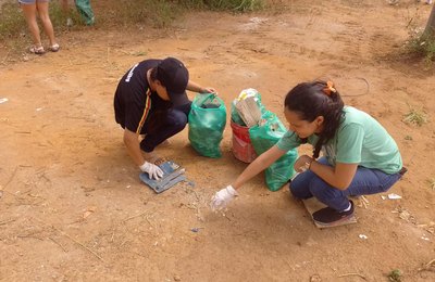 Projeto Nossa Praia coleta 65 kg de resíduos na Ufal de Arapiraca