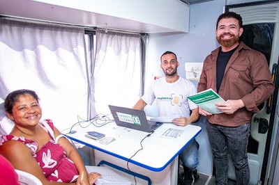 Rota da Cidadania atende 240 pessoas com serviços do Cadastro Único