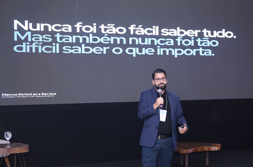No Dia do Médico, Inteligência Artificial ganha espaço no combate à exaustão e ajuda profissionais a recuperar tempo