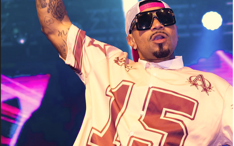 Naldo lança “Me Devora” e inicia nova fase com álbum de funk “Bora Pro Baile”