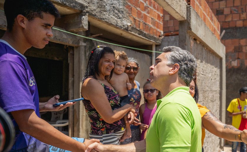 Rafael Brito destaca abandono nas grotas de Maceió