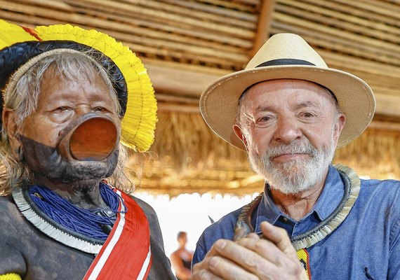 No Xingu, cacique Raoni aconselha Lula a indicar sucessor e não explorar Margem Equatorial