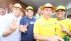 Mesaque, Gunnar e Alfredo estiveram juntos para receber Flávio Bolsonaro em Maceió
