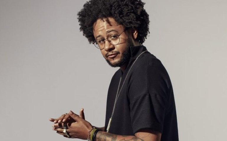 ‘AmarElo  É Tudo Pra Ontem’ vai além de um simples registro documental