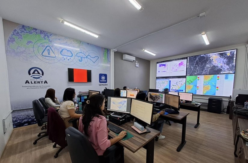 Aviso meteorológico com chuvas e rajadas de vento em Alagoas