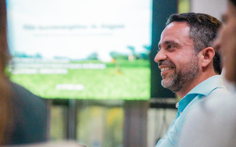 Governador se reúne com Sindaçúcar e reforça apoio ao setor