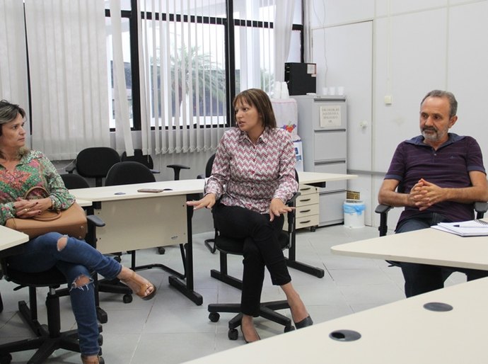Arapiraca: secretaria estuda implementação de medidas sociais com as famílias do antigo lixão