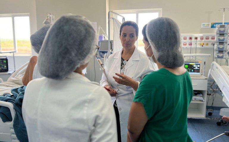 Hospital Regional do Alto Sertão passa a integrar estratégia nacional para reduzir infecções em UTIs