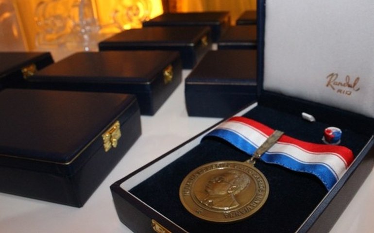 Dez servidores serão agraciados com a Medalha Silvio Vianna