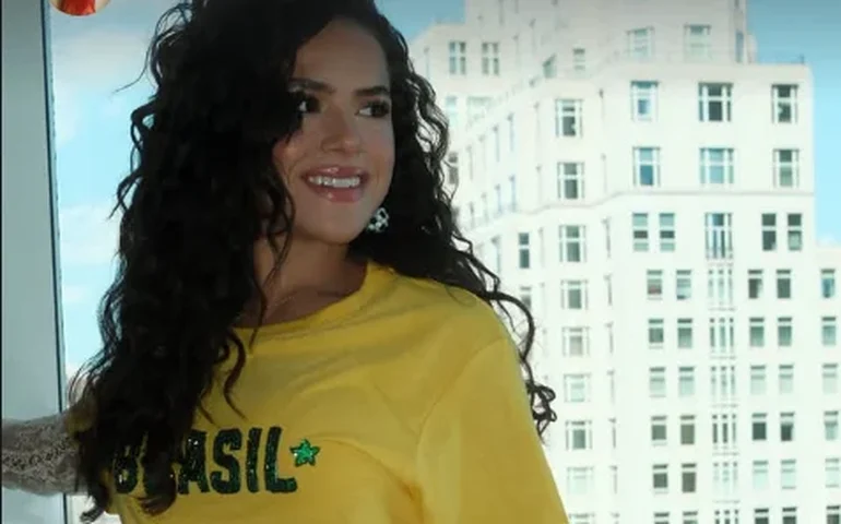 Camisa retrô, “Ancelotti da sorte” e resenha: famosos entram no clima da estreia do Brasil